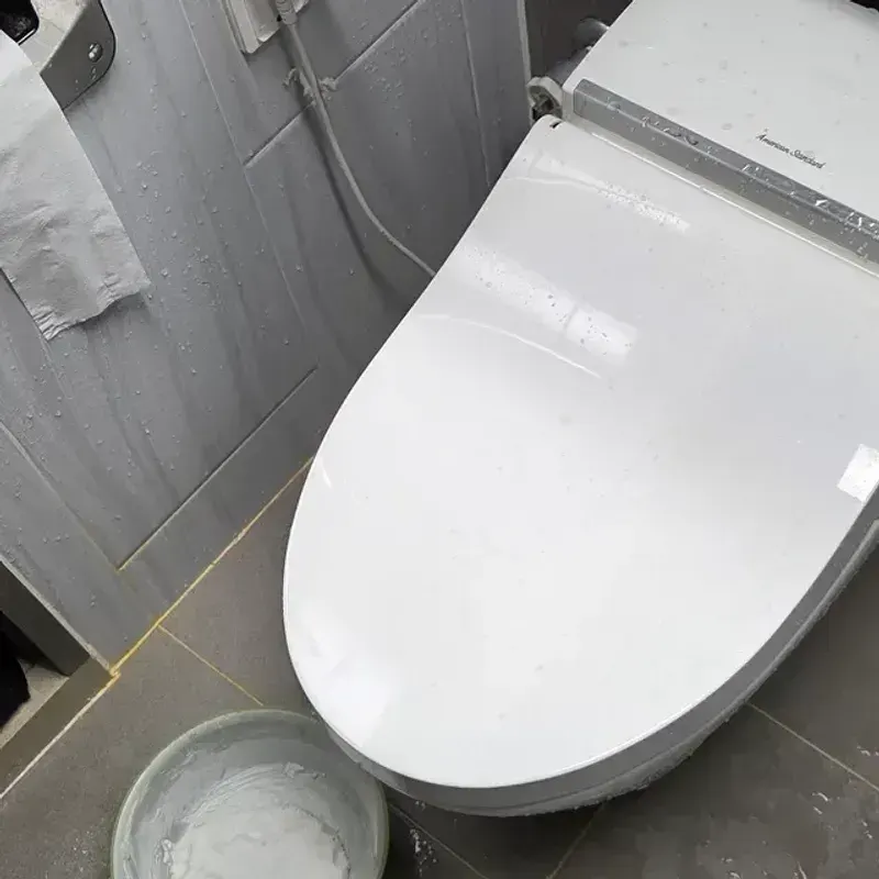 남면 상가 3층 화장실